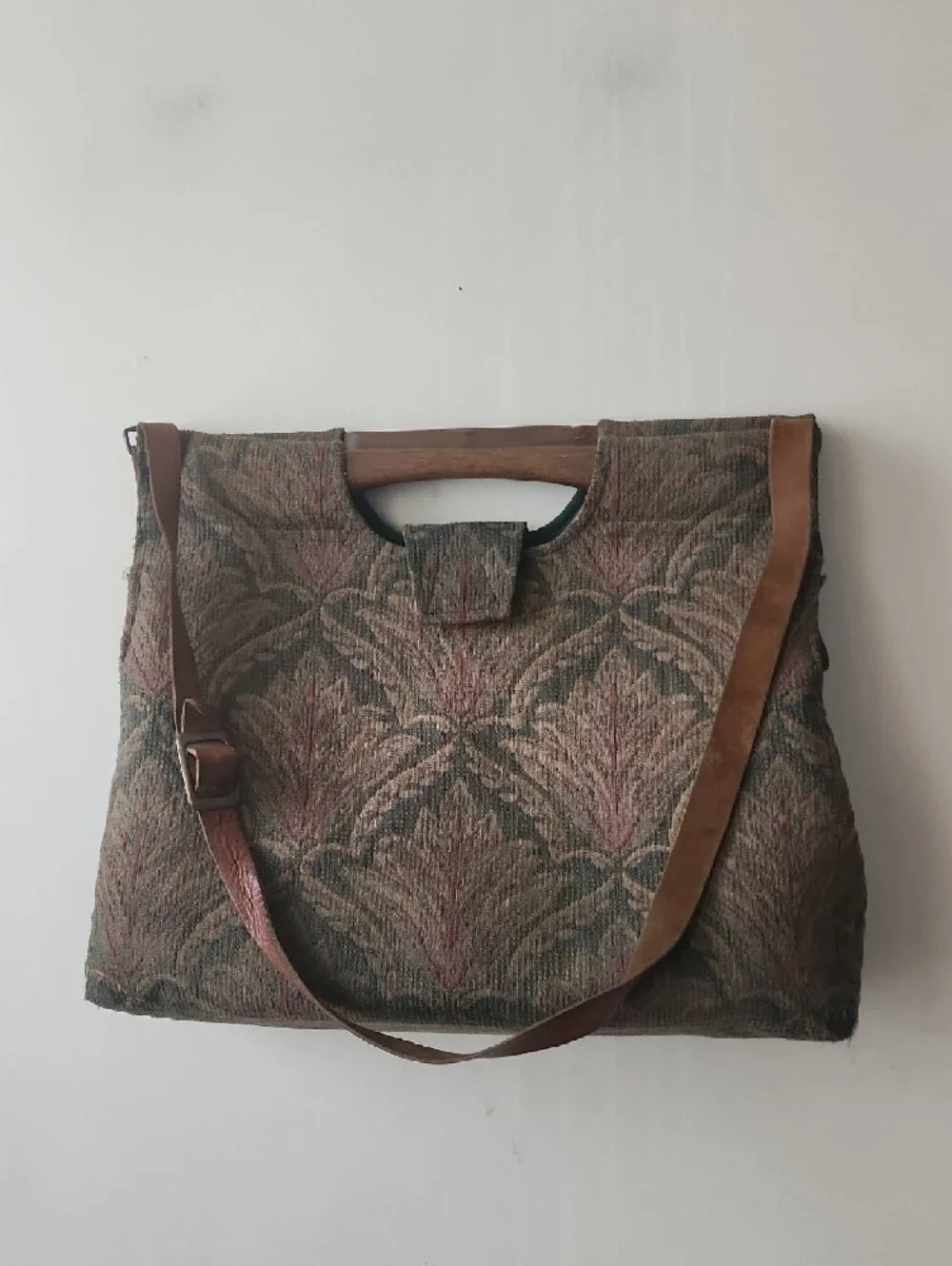 Tapestry Pattern Messenger Bag with Green Interior - Picture 14 of 15